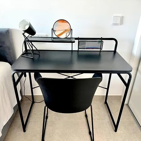 5 Iconic Apartman