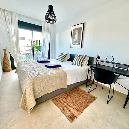 5 Iconic Apartman *